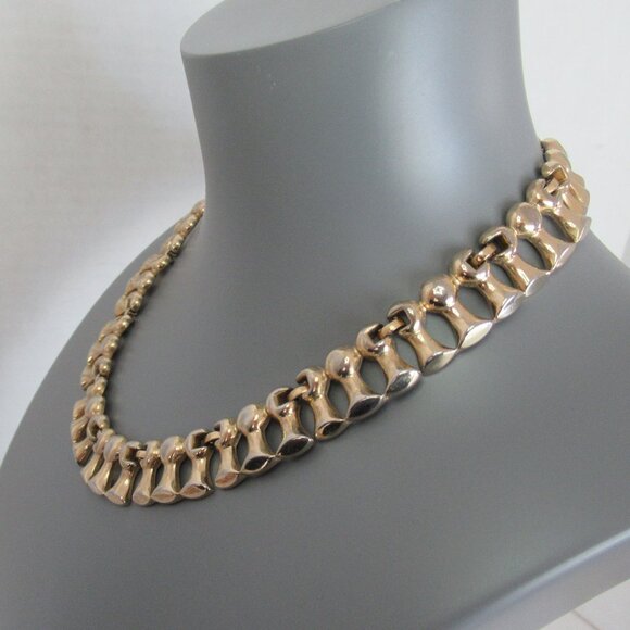 Vintage MONET Gold Tone Tassel Link Choker Necklace Statement Necklace 16" - Picture 3 of 10